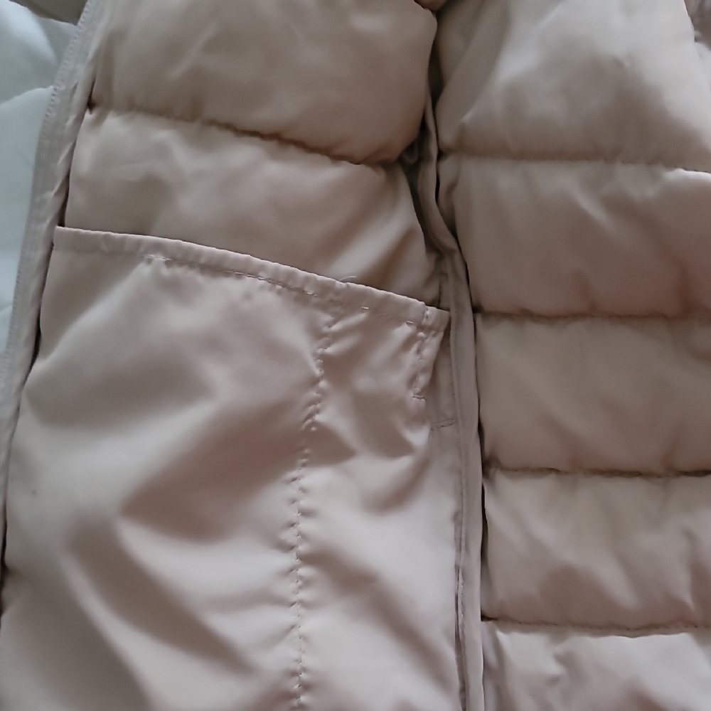 Amazon Essentials Tan Puffer Jacket Lightweight Q… - image 4